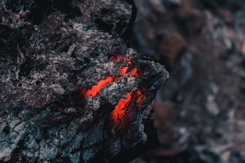Lava: der Wunderwerkstoff im Pool und GaLaBau  Swimmondo GmbH